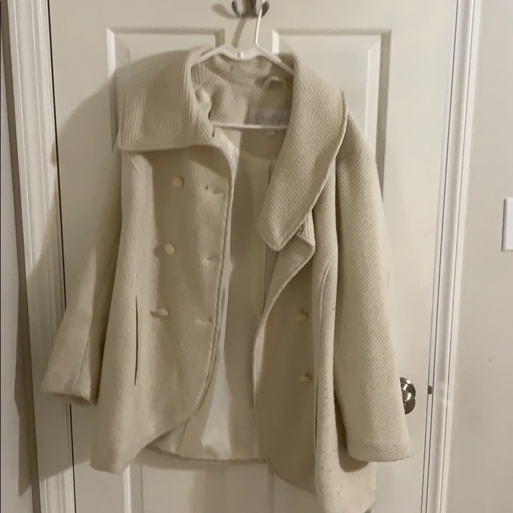 1x JessicaSimpson Fall coat off white